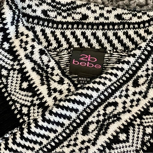 🥇 2B Bebe Black and White Sweater Cardigan - Picture 2 of 4